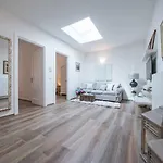 Cherihomeassisi Apartament *